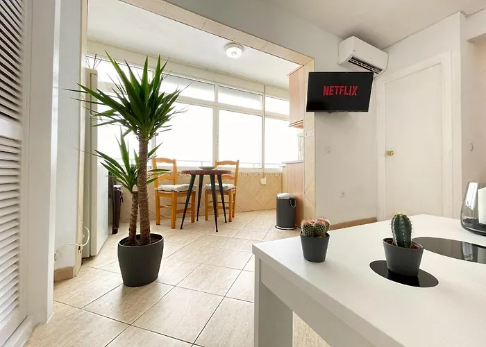 Urban&vacay! - Centre Apartment Torremolinos